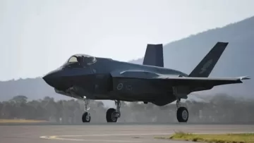 F35